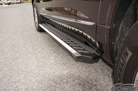 2017 buick enclave store running boards