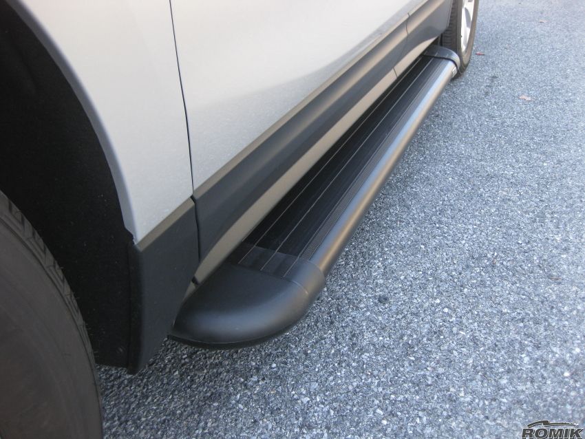 Romik® Running Boards: 2018-2023 Chevy Equinox (RB2-B Black Style)