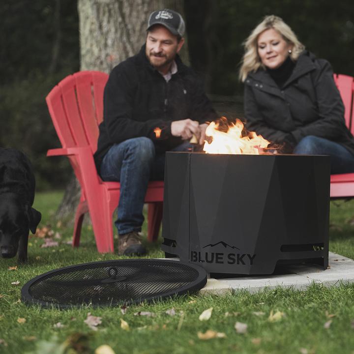 The Peak Patio Fire Pit with Spark Screen and Screen Lift: Smoke Free Fire Pit Blue Sky   